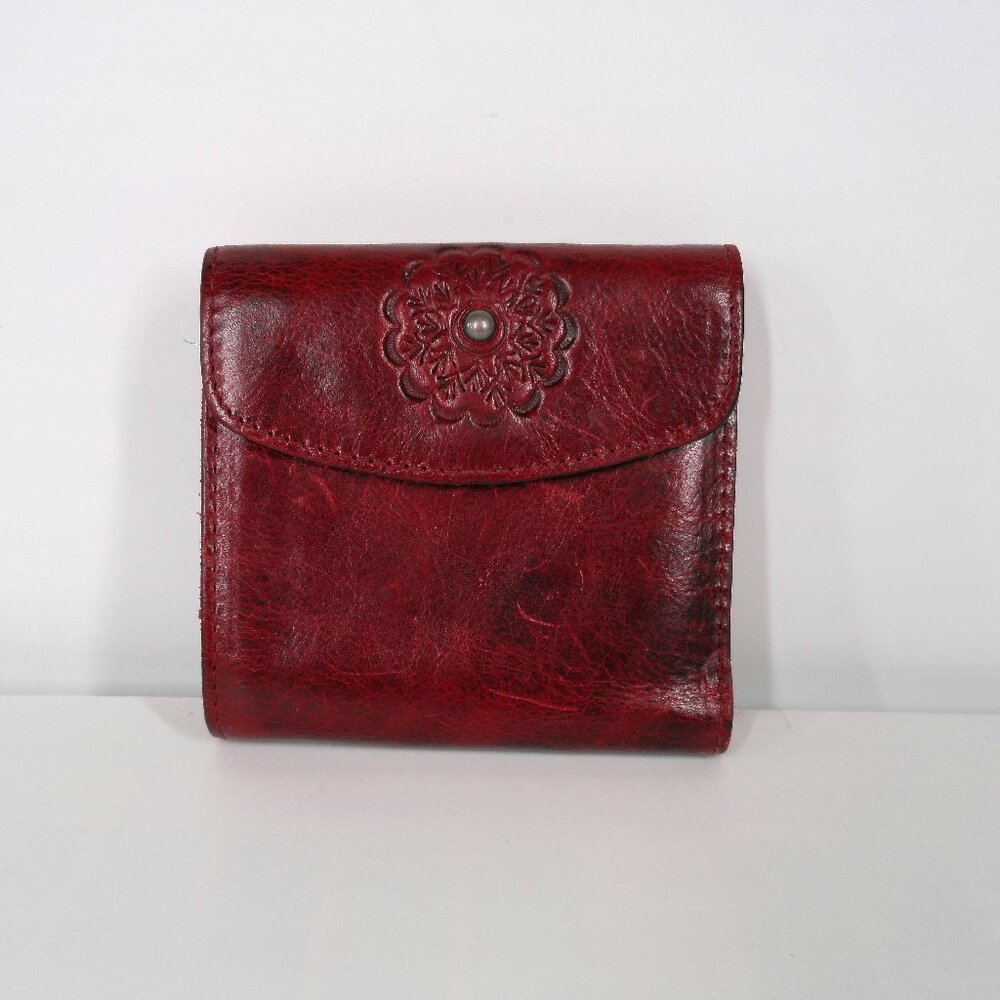 Patricia Nash Reiti Bifold Distressed Leather Wallet Burgundy Vintage